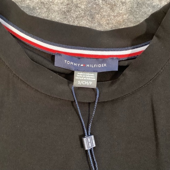 Tommy Hilfiger Tiered Ruffle Short Sleeve Tee Black, Size Small NWT Office - Picture 3 of 9